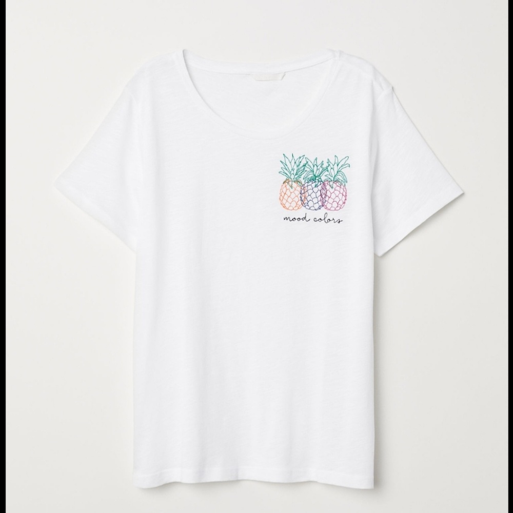 H & M• Pineapples graphics'mood colors short sleeve tee Med. - Picture 3 of 6